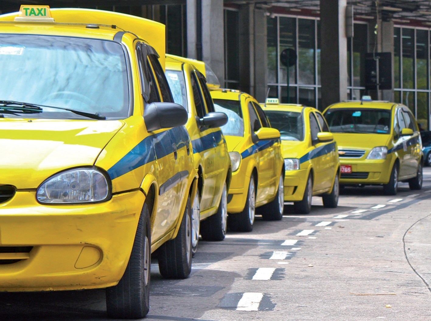 taxi-no-morumbi-carros