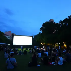 cinema gratuito ao ar livre