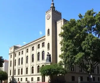 Tarcísio de Freitas vota em escola do Morumbi em São Paulo